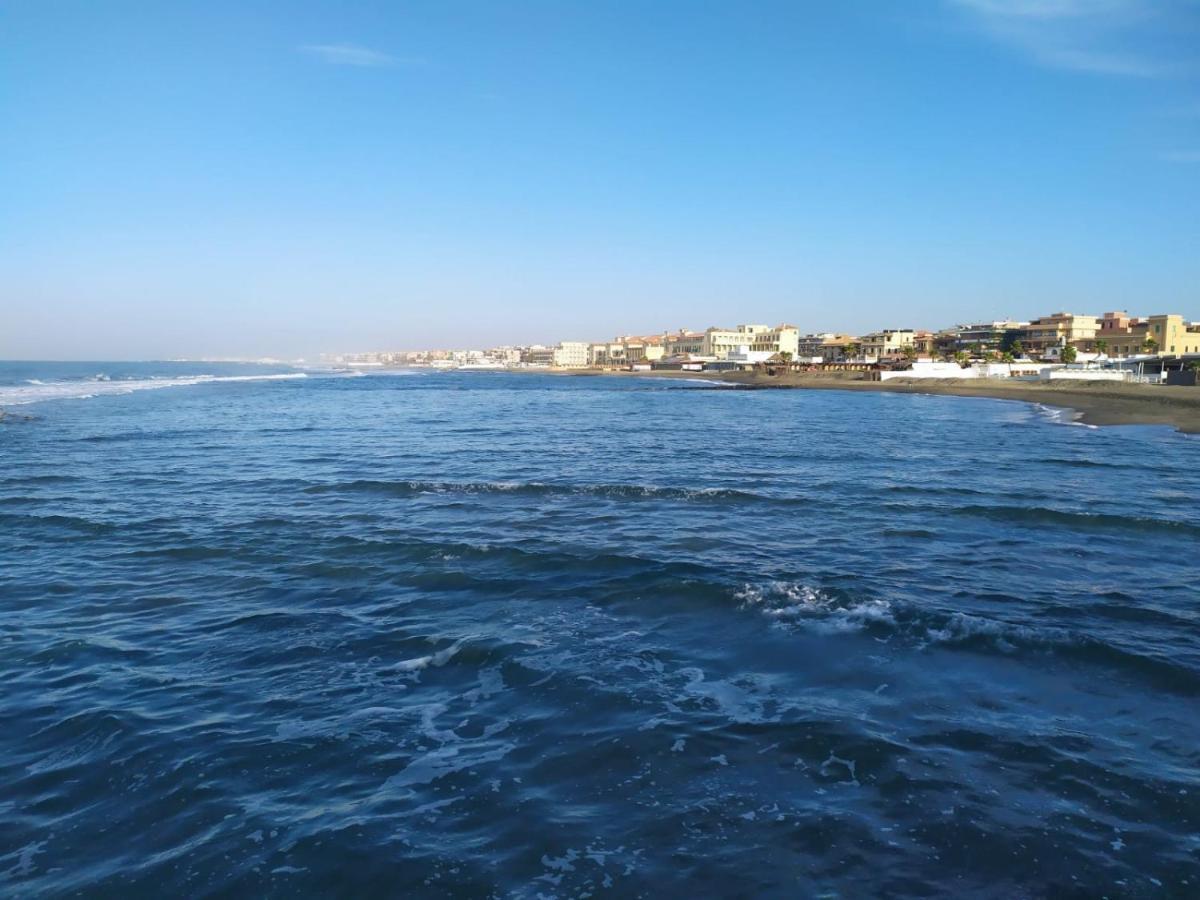 Casa Miamia Per Vacanza, Viaggi Di Lavoro E Smartworking Lido di Ostia Exteriör bild